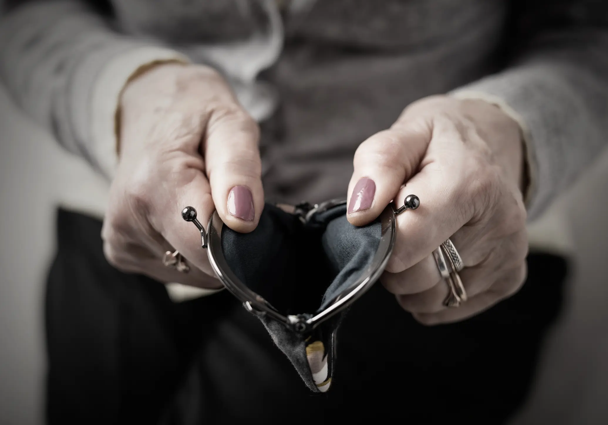 ETUC: Αυξήθηκε 12% η φτώχεια εντός εργασίας μεταξύ 2010 και 2019
