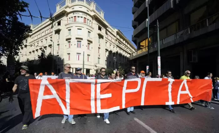 Σε απεργιακό κλοιό η Ελλάδα - Τι ισχύει για αεροπλάνα