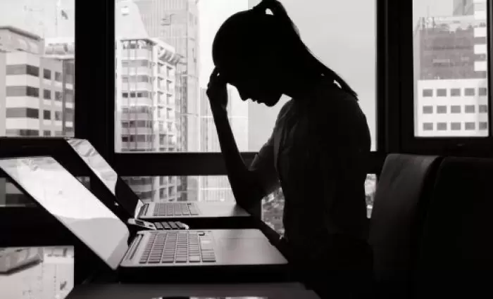 Γιατί 6 στους 10 Ελλαδίτες θέλουν να αλλάξουν δουλειά...