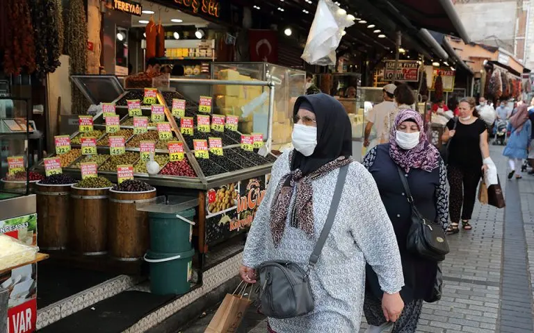 Πληθωρισμός 54,4% μαστίζει την τουρκική οικονομία