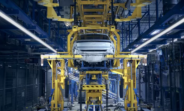 Η Ford εγκαινίασε και επίσημα το κέντρο ηλεκτρικών οχημάτων της Κολωνίας