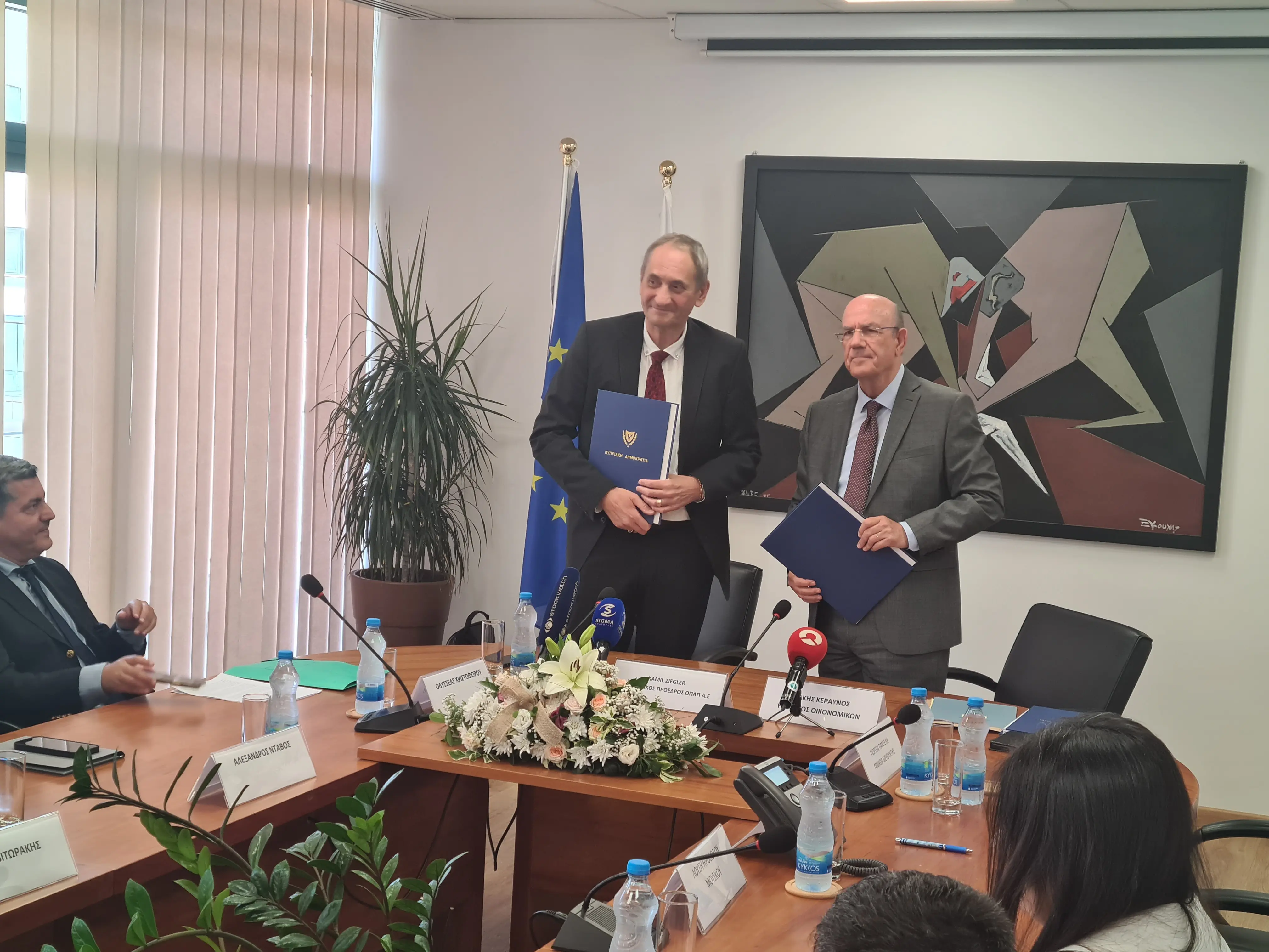 Έπεσαν οι υπογραφές: Νέα εποχή συνεργασίας Κυπριακής Δημοκρατίας και ΟΠΑΠ