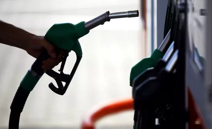 Έρχονται και νέες αυξήσεις στις αντλίες – Τι λέει για πλαφόν και φόρους ο πρόεδρος των πρατηριούχων