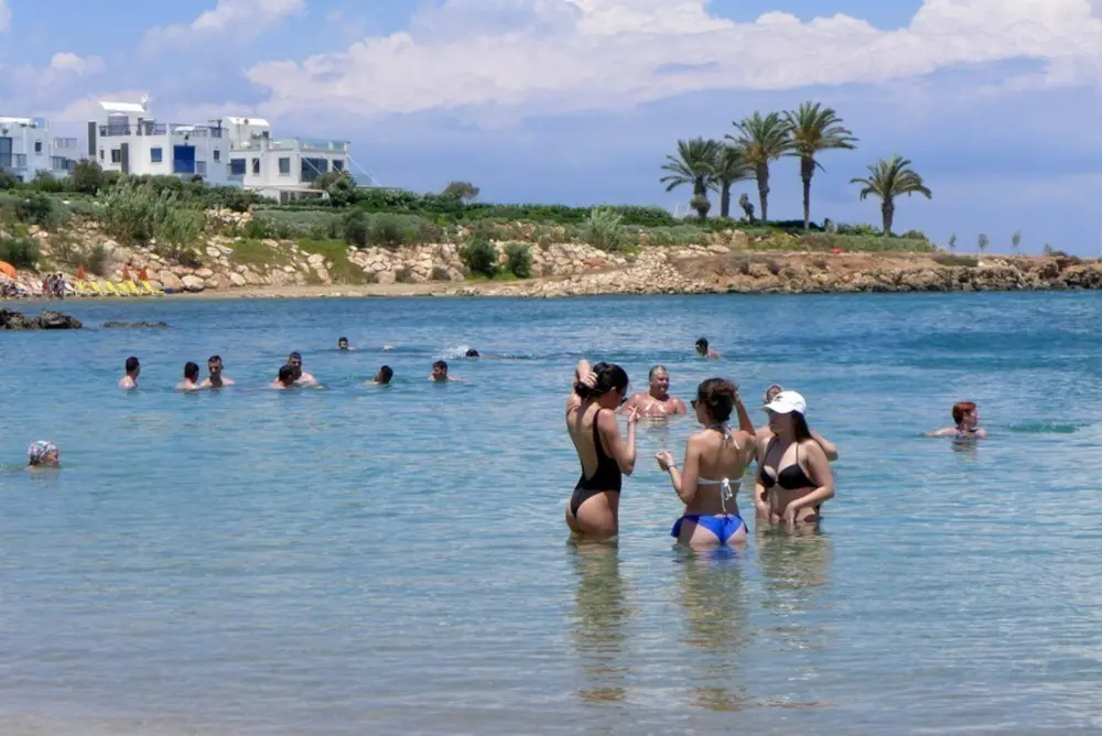 Αύξηση 22,6% στα τουριστικά έσοδα το 10μηνο