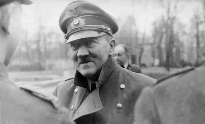 Στο σφυρί οι επιστολές αυτοκτονίας του Αδόλφου Χίτλερ (pics)