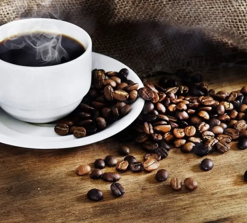 Ακριβαίνει ο καφές λόγω φόβων για το Ιράν και καιρού στη Βραζιλία