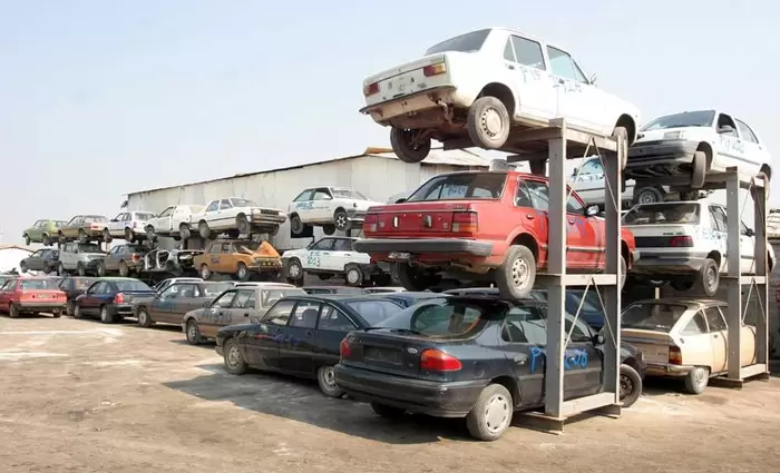 Σχέδιο για απόσυρση παλαιών αυτοκινήτων και αγορά ηλεκτροκίνητου