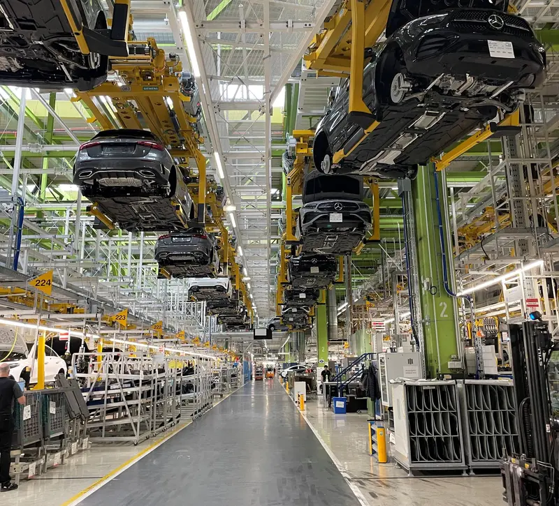 Ευρωζώνη: Σε χαμηλό 10 μηνών ο PMI – Καμπανάκι για στασιμοπληθωρισμό λόγω πολέμου στο Ιράν