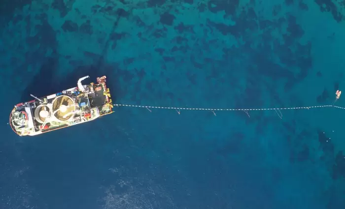 Ηλεκτρική διασύνδεση: Εκκρεμούν οι μελέτες, κρατά αποστάσεις ο ΥΠΟΙΚ