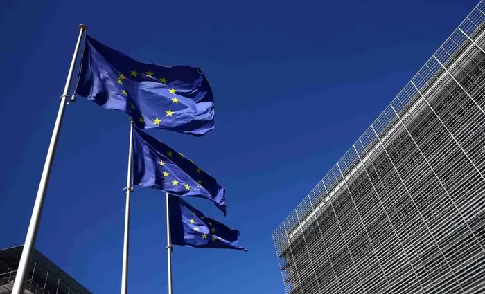 Bloomberg: Το σχέδιο της Κομισιόν για μεγαλύτερη δημοσιονομική ευελιξία στα κράτη μέλη απέναντι στην ενεργειακή κρίση