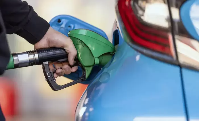 Μεγάλες αποκλίσεις στις τιμές καυσίμων: Έως 39,5 σεντ διαφορά στην αμόλυβδη 98