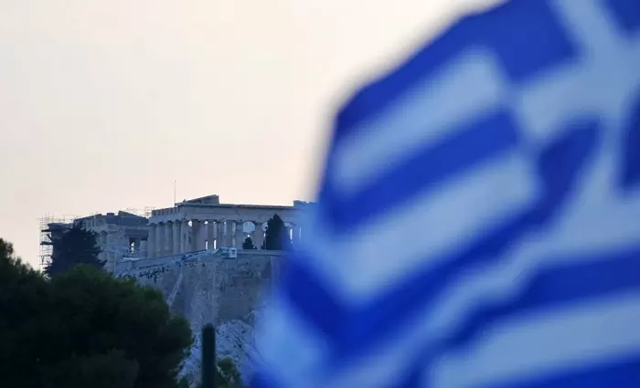 Σε επίπεδα ρεκόρ η πτώση του ελληνικού ΑΕΠ