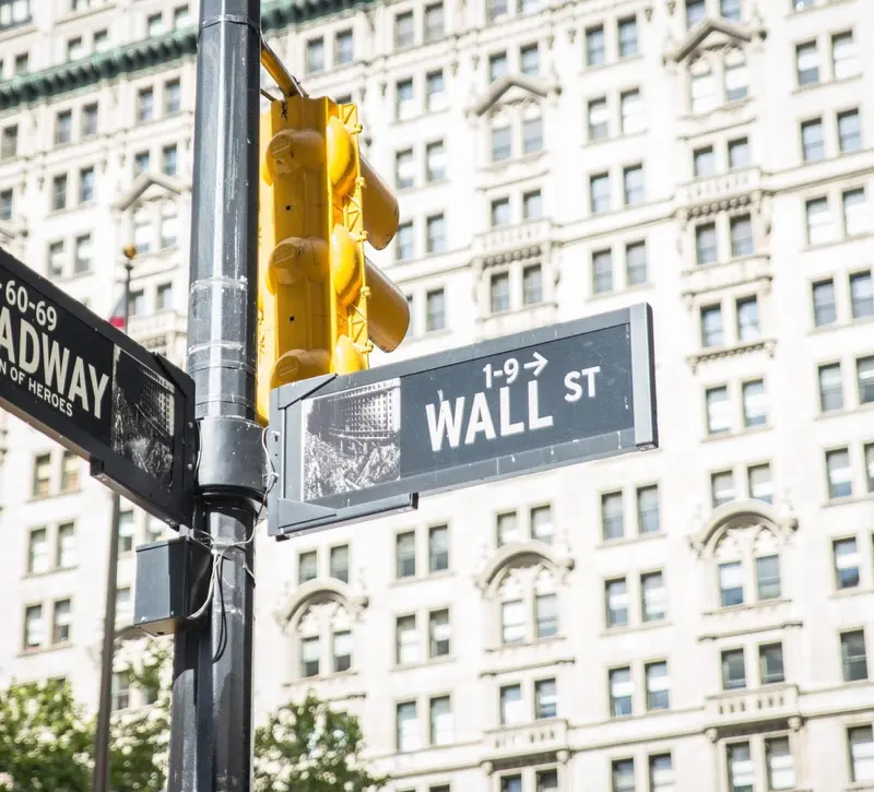 Wall Street: Άνοδο της αγοράς προς το τέλος του χρόνου υποδεικνύουν τα ιστορικά δεδομένα