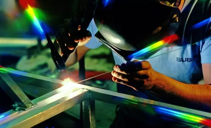 Αύξηση κατά 2,4% οι τιμές παραγωγού στην βιομηχανία