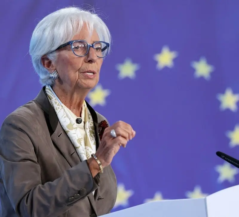 EKT: Θα κρατήσει σταθερά τα επιτόκια την ερχόμενη Πέμπτη