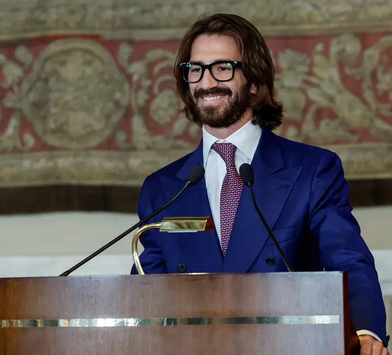 Η νέα δυναστεία των Ray-Ban: To deal των €10 δισ. που κάνει τον Λεονάρντο Μαρία ντελ Βέκιο κυρίαρχο της EssilorLuxottica