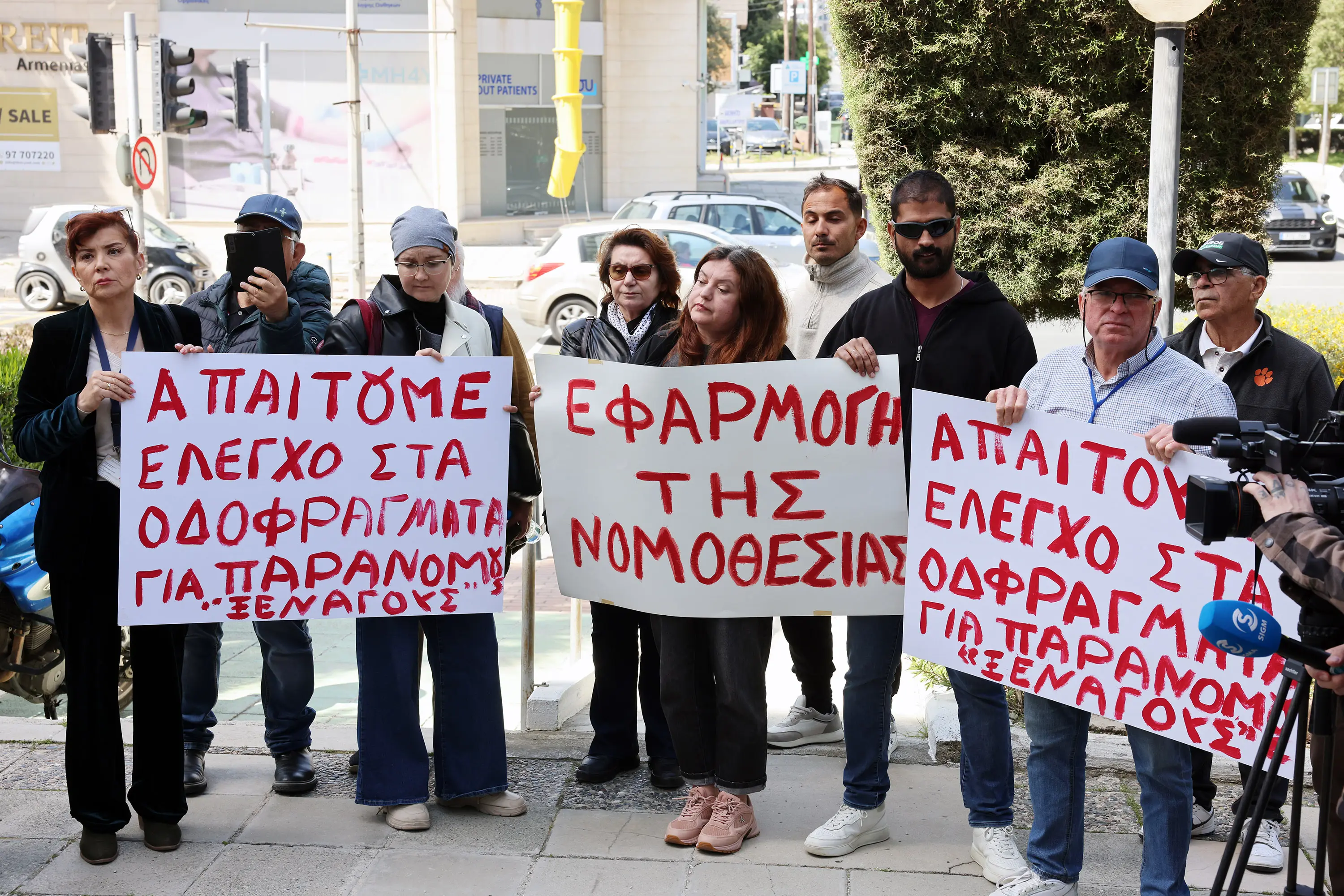 Καμπανάκι από ξεναγούς: Πλήγμα στον τουρισμό οι παράνομες ξεναγήσεις