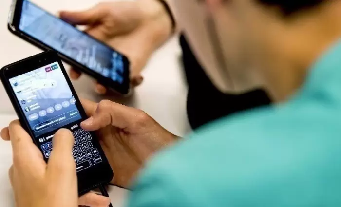 Και η Πολωνία σχεδιάζει την απαγόρευση των social media σε χρήστες κάτω των 15 ετών