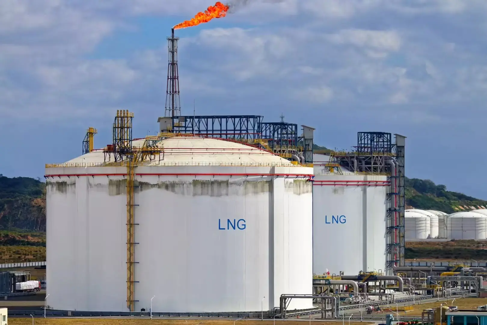 LNG: Οι ασιατικές οικονομίες στρέφονται σε νέες ενεργειακές λύσεις μετά το σοκ στο Ιράν