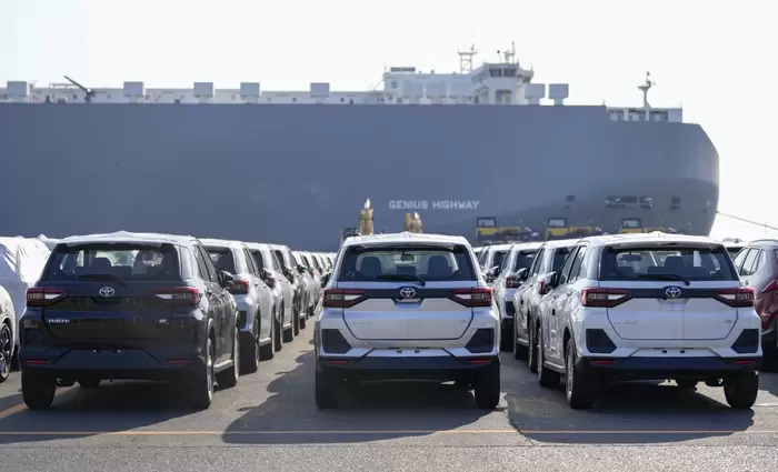 Toyota: Πιέσεις από Κίνα και πόλεμο πλήττουν τις πωλήσεις