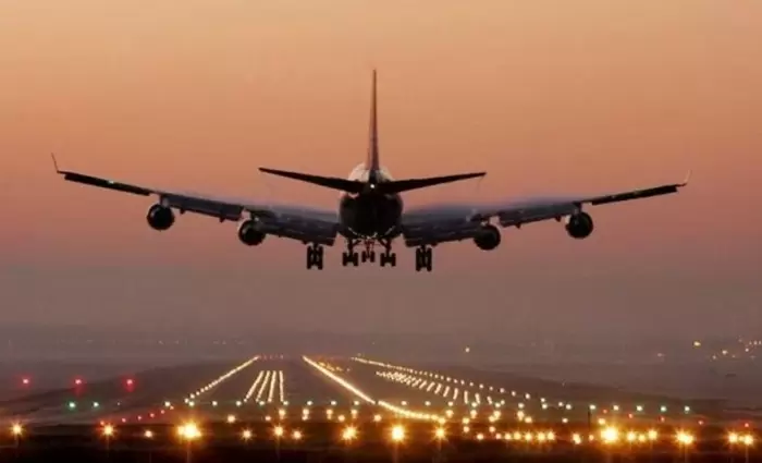 Reuters: Οι ευρωπαϊκές αεροπορικές εταιρείες έπιασαν τον στόχο 2% για πράσινα καύσιμα το 2025