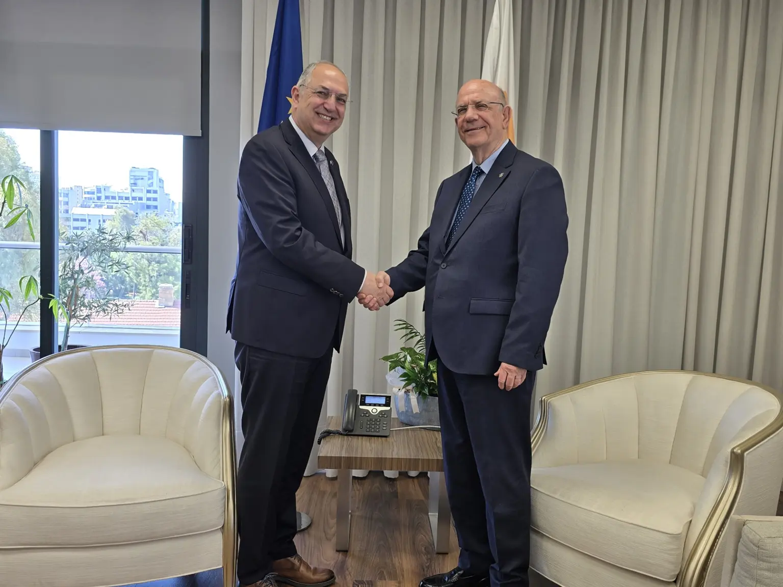 Συνάντηση Κεραυνού- Καδή για θέματα ΠΔΠ και χαρτοφυλακίου