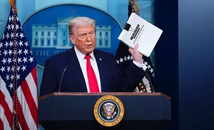 Ισχυρό πλήγμα εκ των έσω στον Τραμπ: Κατά των δασμών στον Καναδά ψήφισε η Βουλή