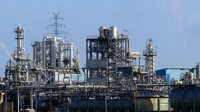 Η Τζακάρτα ενδέχεται να αγοράσει ρωσικό πετρέλαιο