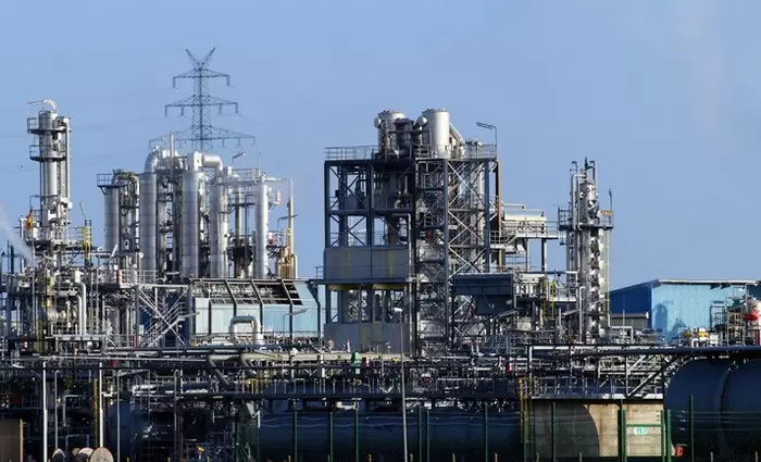 Η Τζακάρτα ενδέχεται να αγοράσει ρωσικό πετρέλαιο