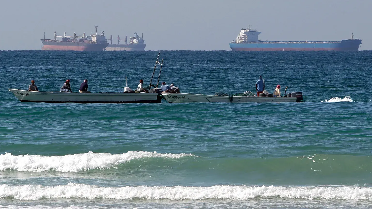 Στενά του Ορμούζ: Μειώθηκαν κατά 80% οι διελεύσεις πλοίων με μόλις 28 πλοία το τελευταίο 24ωρο