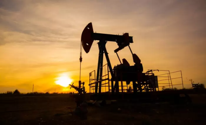 Στο υψηλότερο επίπεδο από το 2022 το premium του brent έναντι του πετρελαϊκού δείκτη της Μέσης Ανατολής