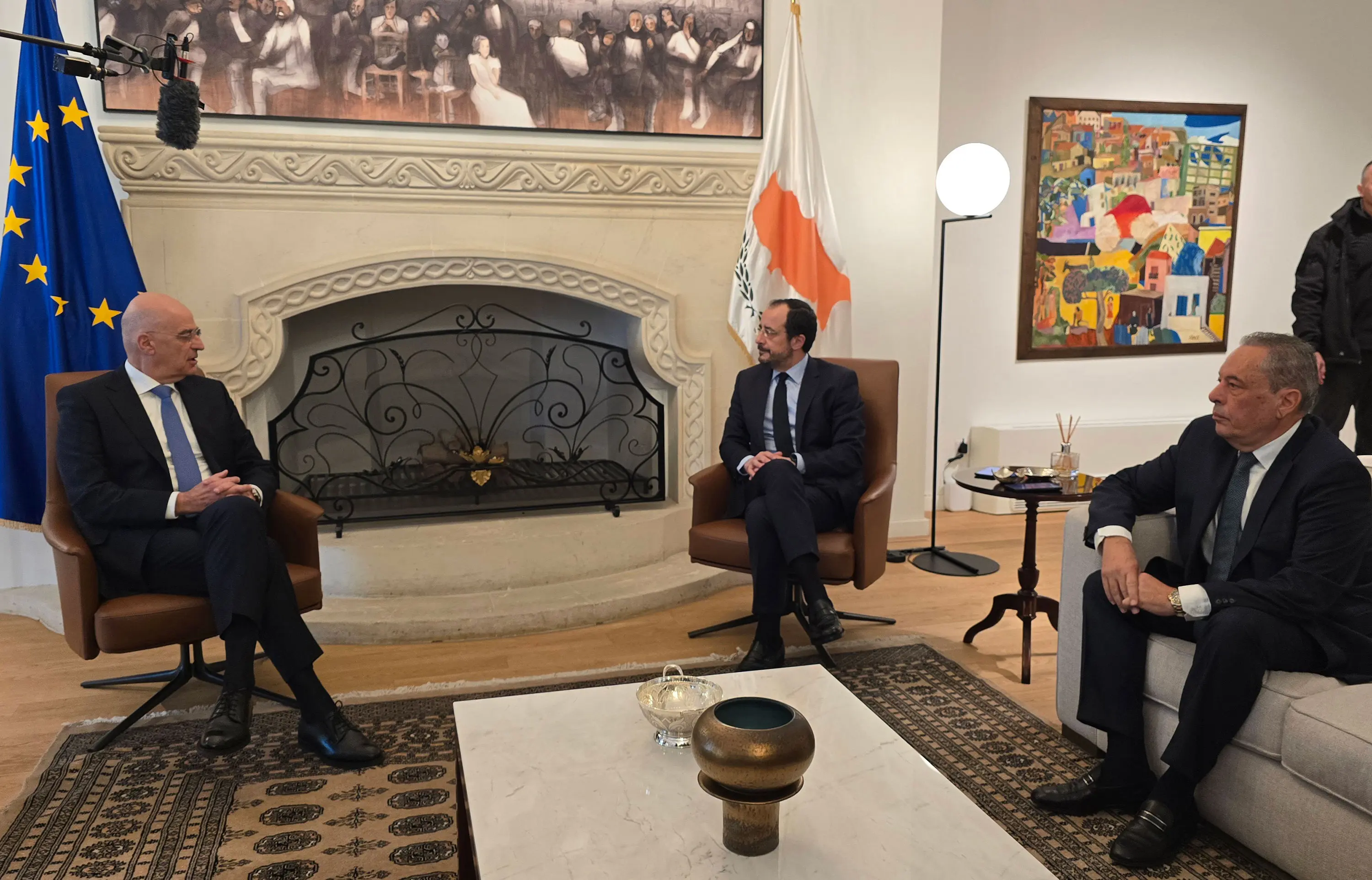 Δένδιας: Η Ελλάδα στο πλευρό της Κύπρου - «Θα δώσουμε όποια βοήθεια μπορούμε»