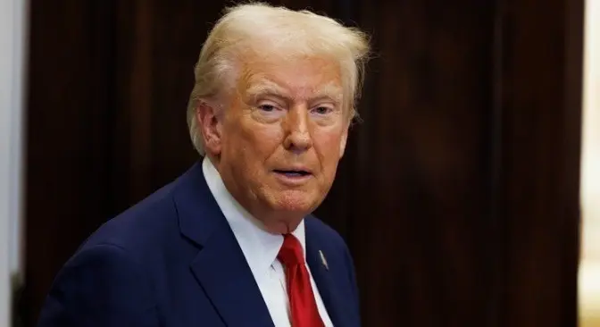 Τραμπ: «Δεν με ικανοποιεί ο εφοδιασμός των ΗΠΑ με όπλα αιχμής»