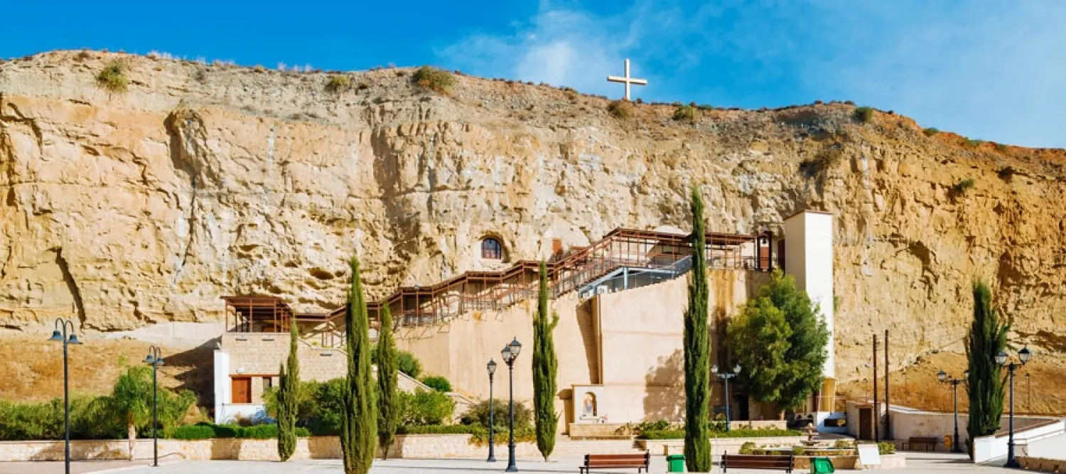 Αξιοποιούν την τεχνολογία για να προωθήσουν τον θρησκευτικό τουρισμό