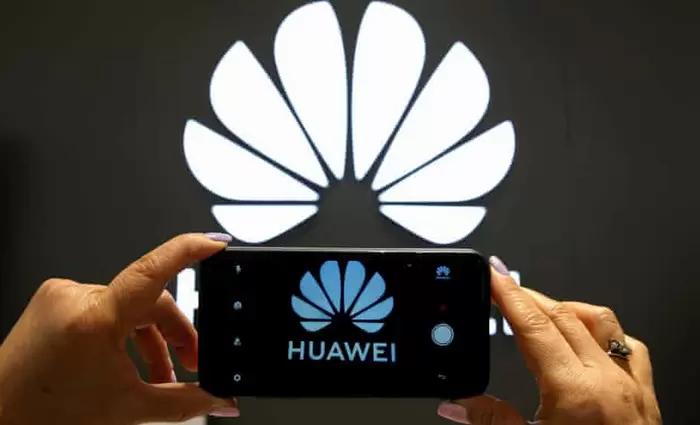 Η Huawei αποπειράται να παρακάμψει τις αμερικανικές κυρώσεις
