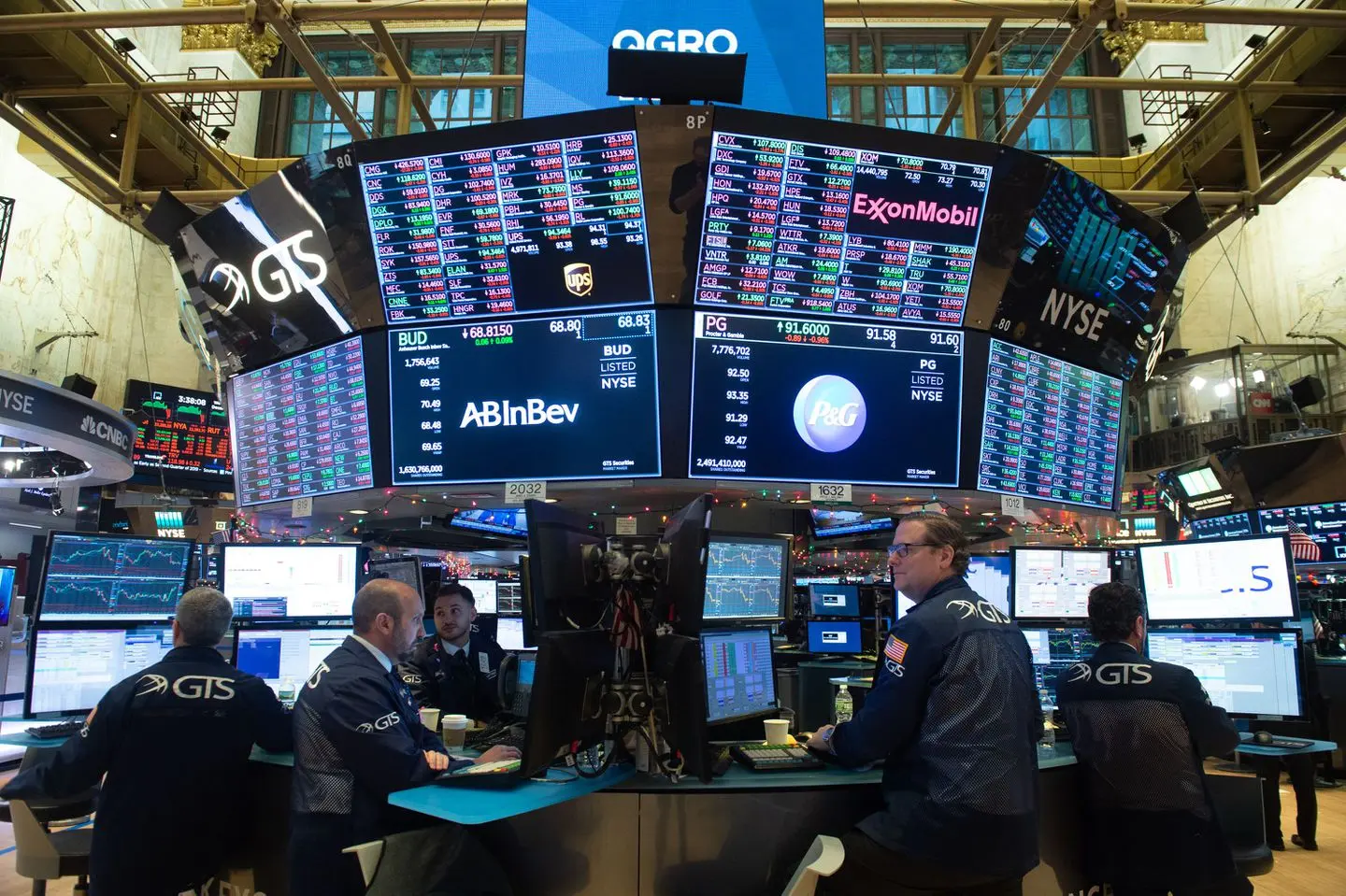 Συνεχίζεται η άνοδος στην Wall Street