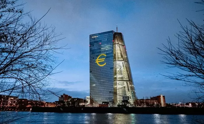 Πόσο θα αυξήσει τα επιτόκια η Κεντρική - Εκτιμήσεις αναλυτών