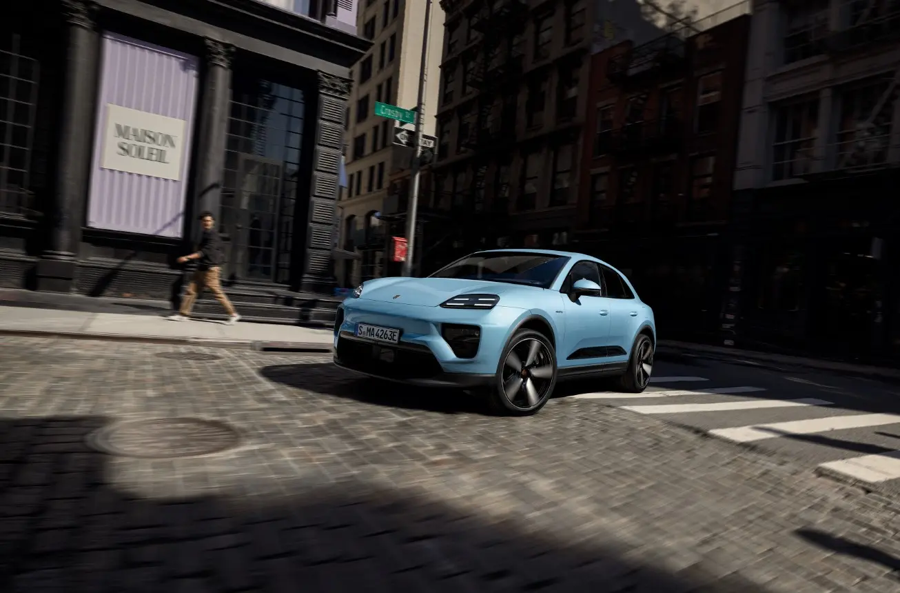 Porsche: Ηλεκτρική επανάσταση και πολυτέλεια