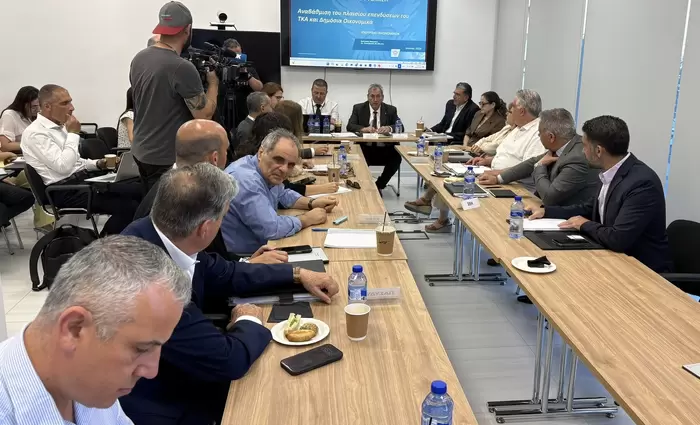 Συνταξιοδοτική μεταρρύθμιση: Επιφυλάξεις συντεχνιών για τη... «βιασύνη» του Υπουργού Εργασίας