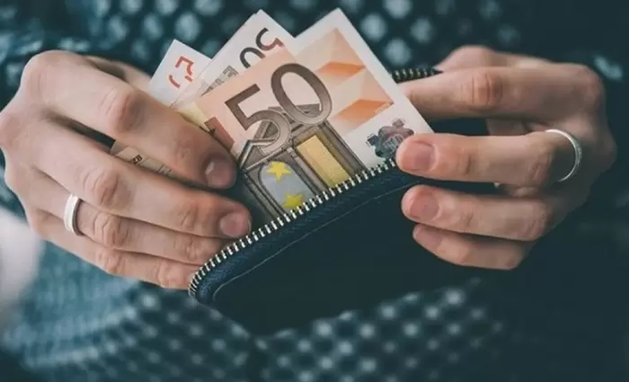 Μέχρι και €1.000 το κοινωνικό μέρισμα στην Ελλάδα