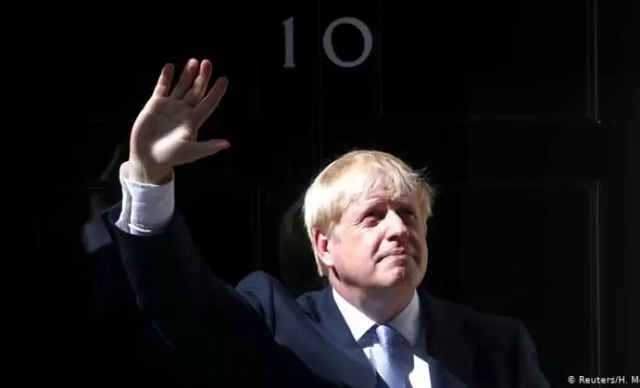 Φιλ Χόγκαν: Ο Τζόνσον θέτει σε κίνδυνο την ειρήνη στη Β. Ιρλανδία