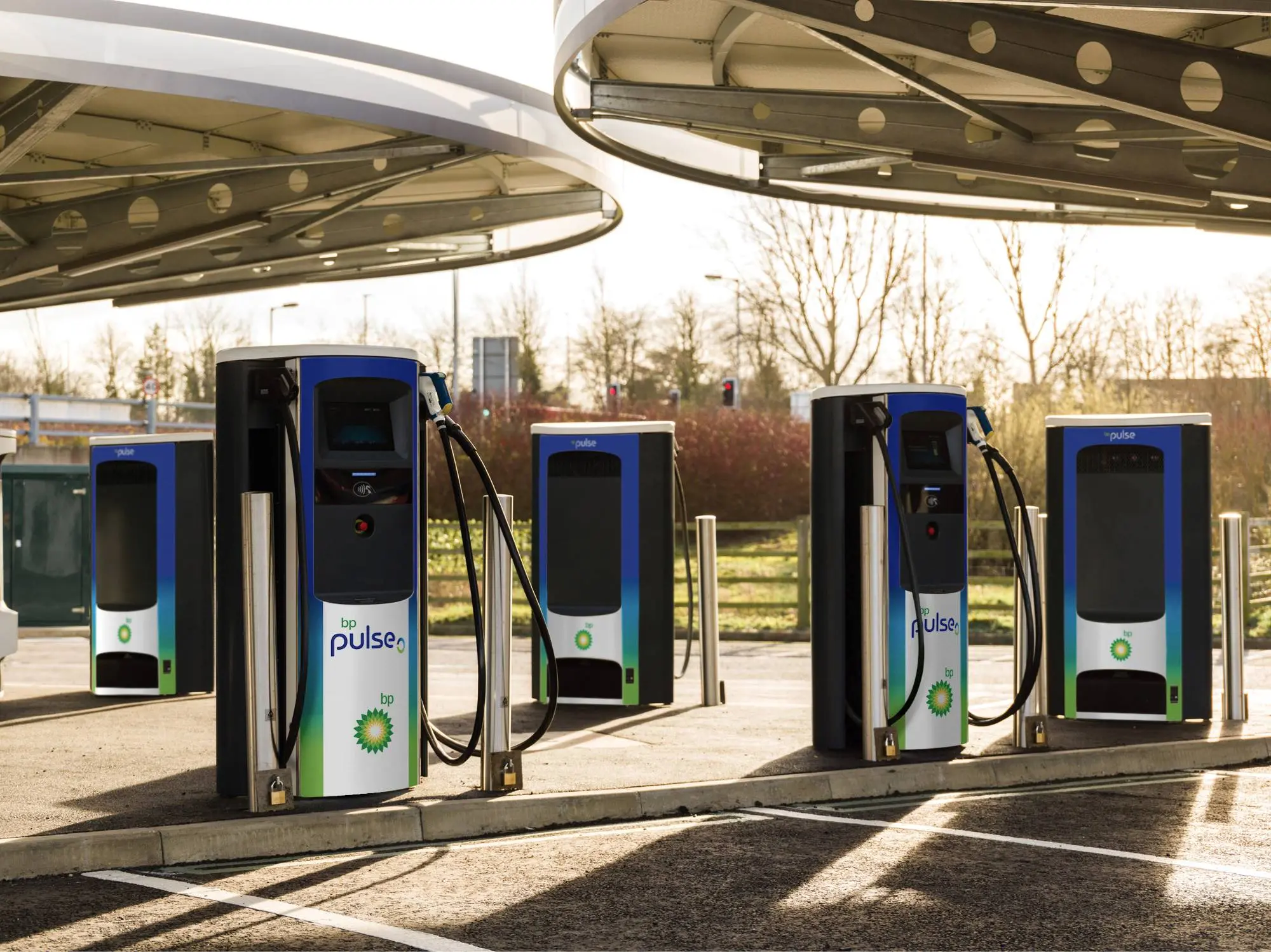 BP και Uber επιταχύνουν την μετάβασή τους προς την ηλεκτροκίνηση