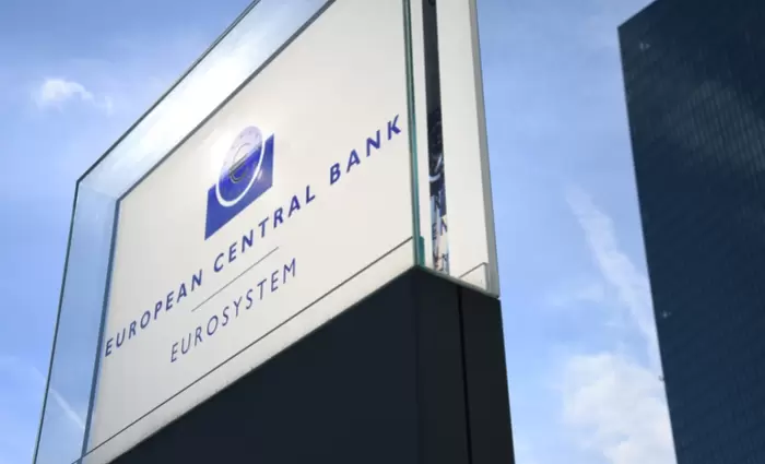 ΕΚΤ: Δύο αυξήσεις επιτοκίων βλέπουν οι οικονομολόγοι λόγω του πολέμου με το Ιράν