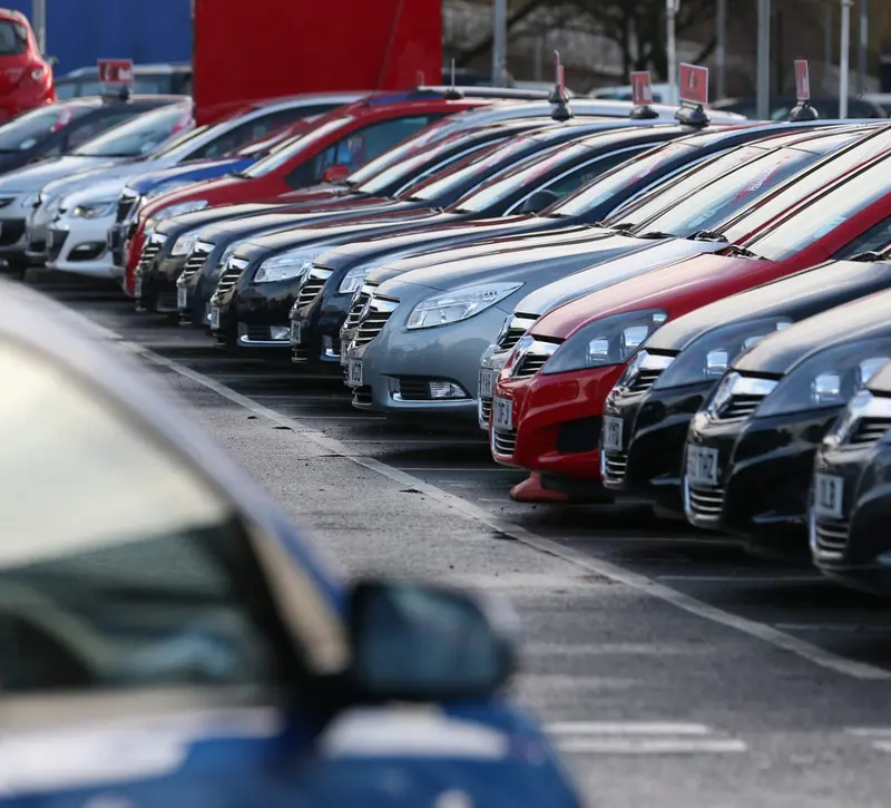 ΗΠΑ: Προχωρούν τα σχέδιά τους για δασμούς 25% στα αυτοκίνητα της ΕΕ