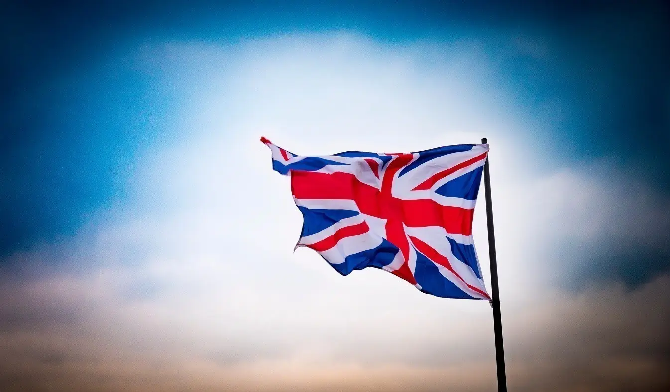 Brexit και οικονομία: Γιατί η Βρετανία ξαναχτίζει αθόρυβα δεσμούς με την Ευρωπαϊκή Ένωση