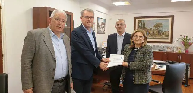 Λακατάμια: Έπεσαν οι υπογραφές για αλλαγή 6.500 λαμπτήρων σε LED