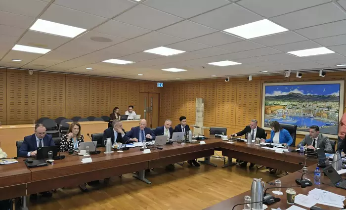 Η Επιτροπή Οικονομικών ξεκινά τη συζήτηση για τον κρατικό προϋπολογισμό του 2026