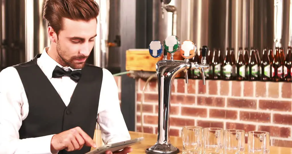 Νέες θέσεις εργασίας για σέρβις και μπαρ