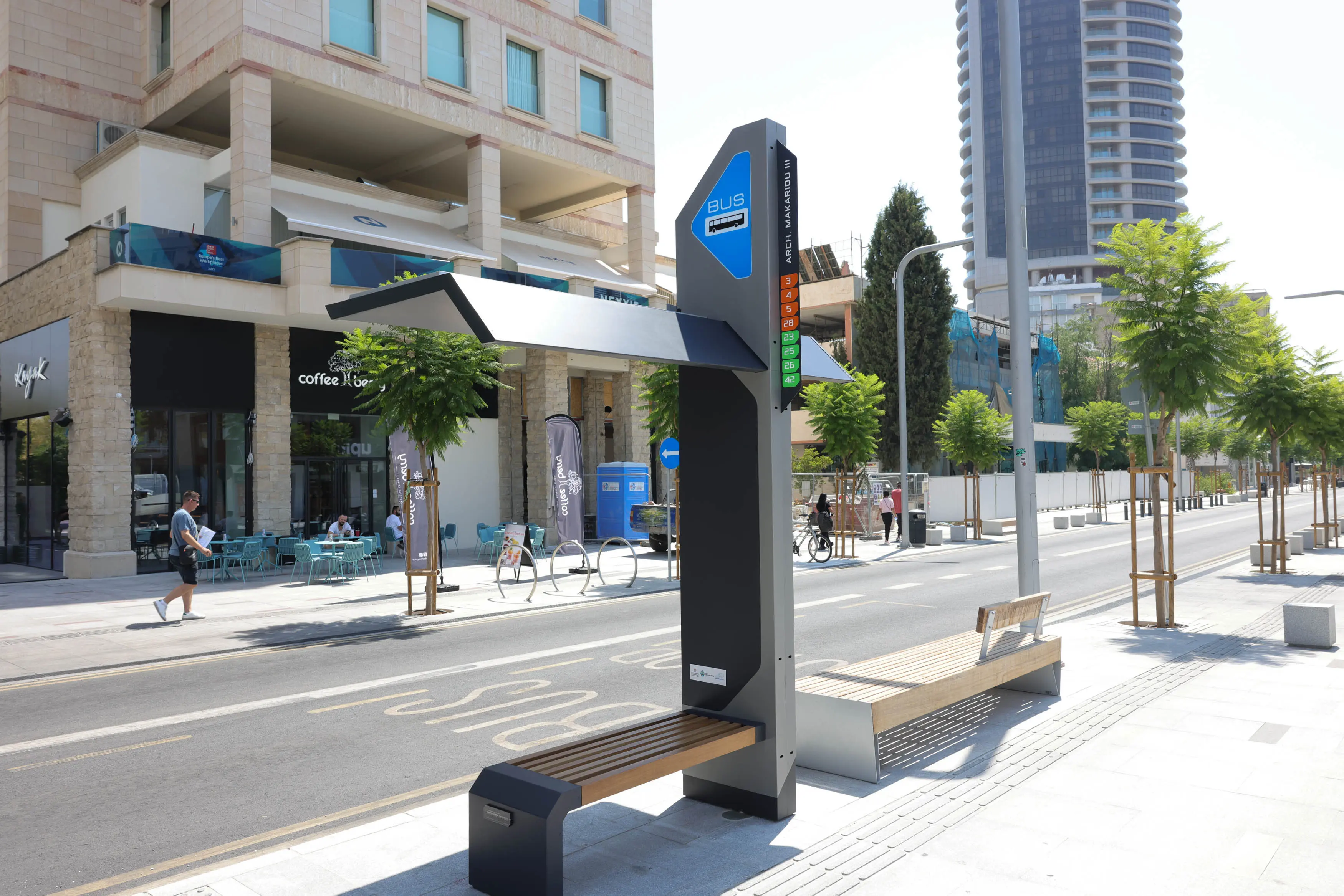 Καρούσος: €2.500 κοστίζει ένα στέγαστρο σε στάση λεωφορείου