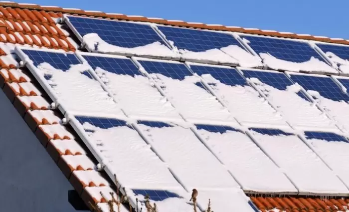 Επιστήμονες κατάφεραν να παράγουν ηλεκτρισμό από το χιόνι